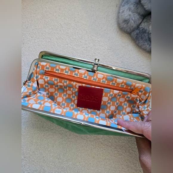 HOBO International, Lauren Clutch Wallet, Light Clover Green - Picture 7 of 8